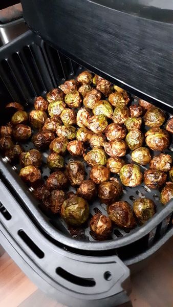 air fryer brussel sprouts with garlic balsamic and soy