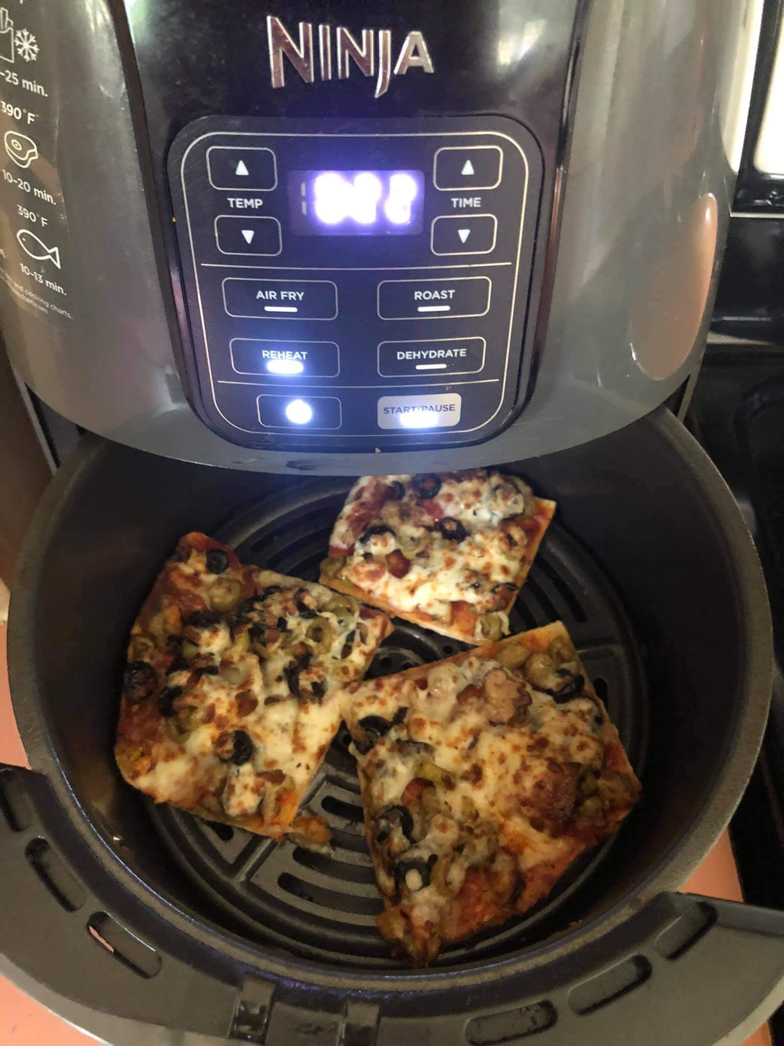 reheating pizza in air fryer